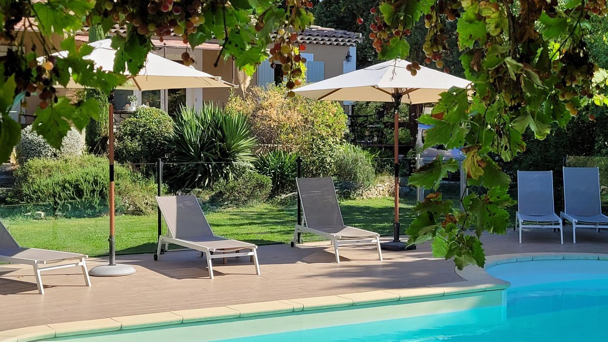 Mas Des Marguerites Bed and Breakfast Maussane les Alpilles Exteriör bild
